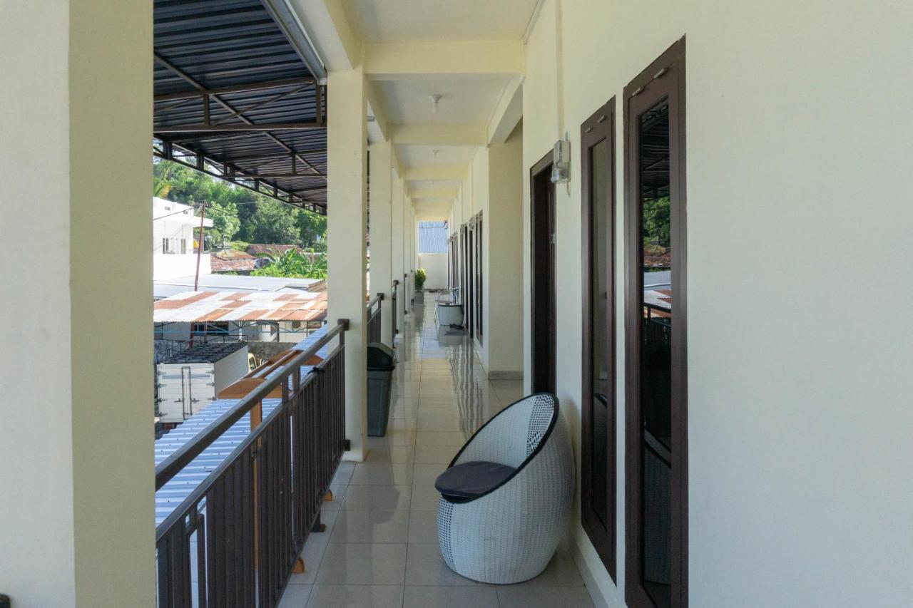 Reddoorz Syariah Near Sultan Muhammad Kaharuddin Airport Hotel Sumbawa Besar Kültér fotó